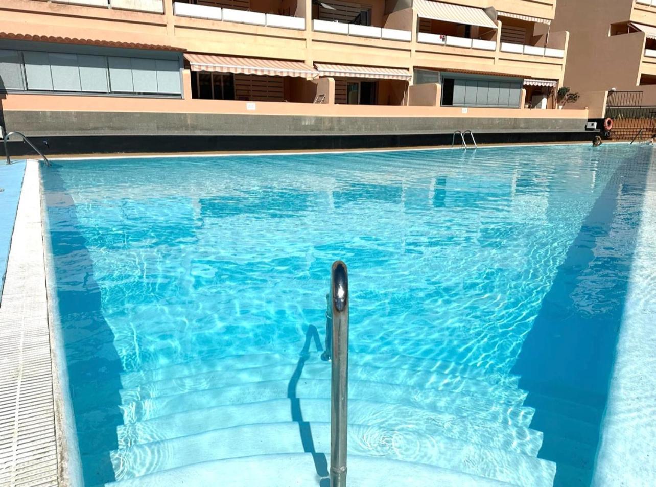 Los Cristianos Piscina Y Terraza Exteriér fotografie
