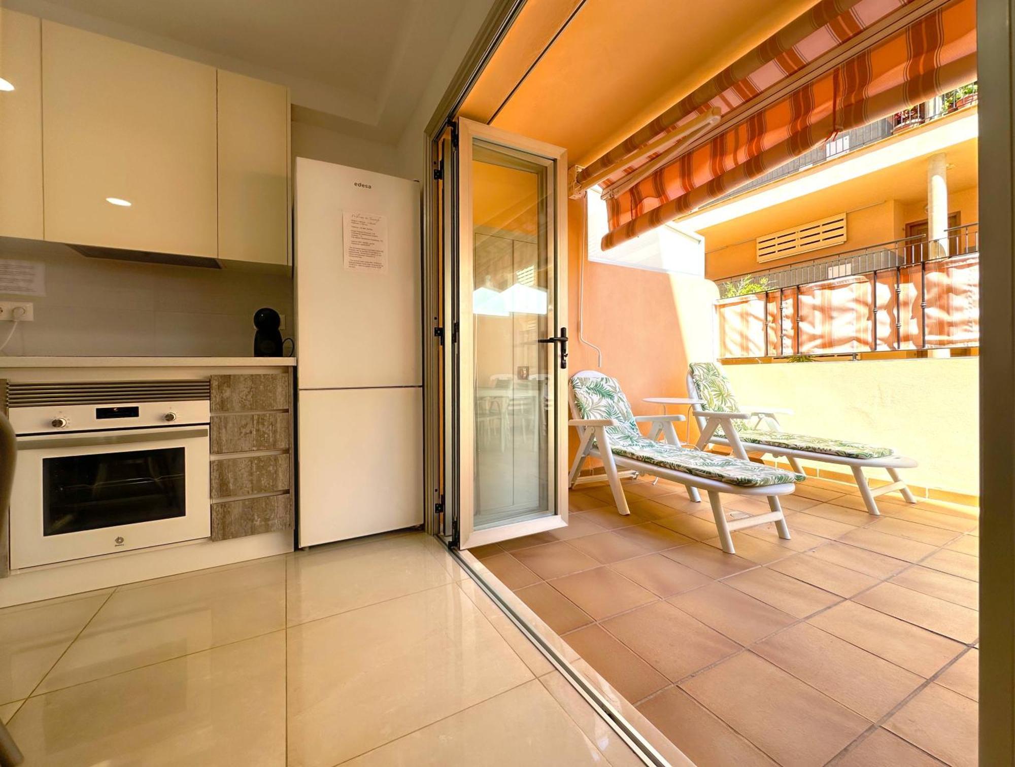 Los Cristianos Piscina Y Terraza Exteriér fotografie