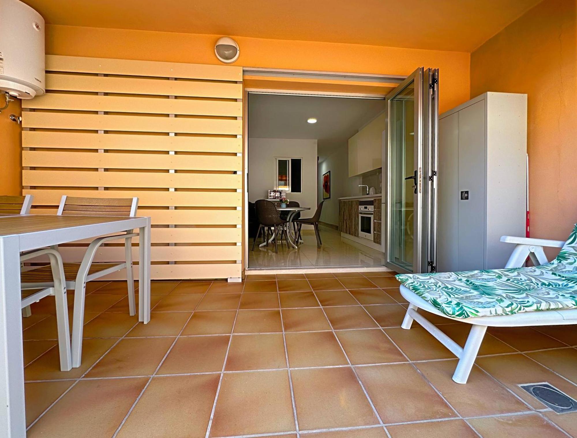 Los Cristianos Piscina Y Terraza Exteriér fotografie